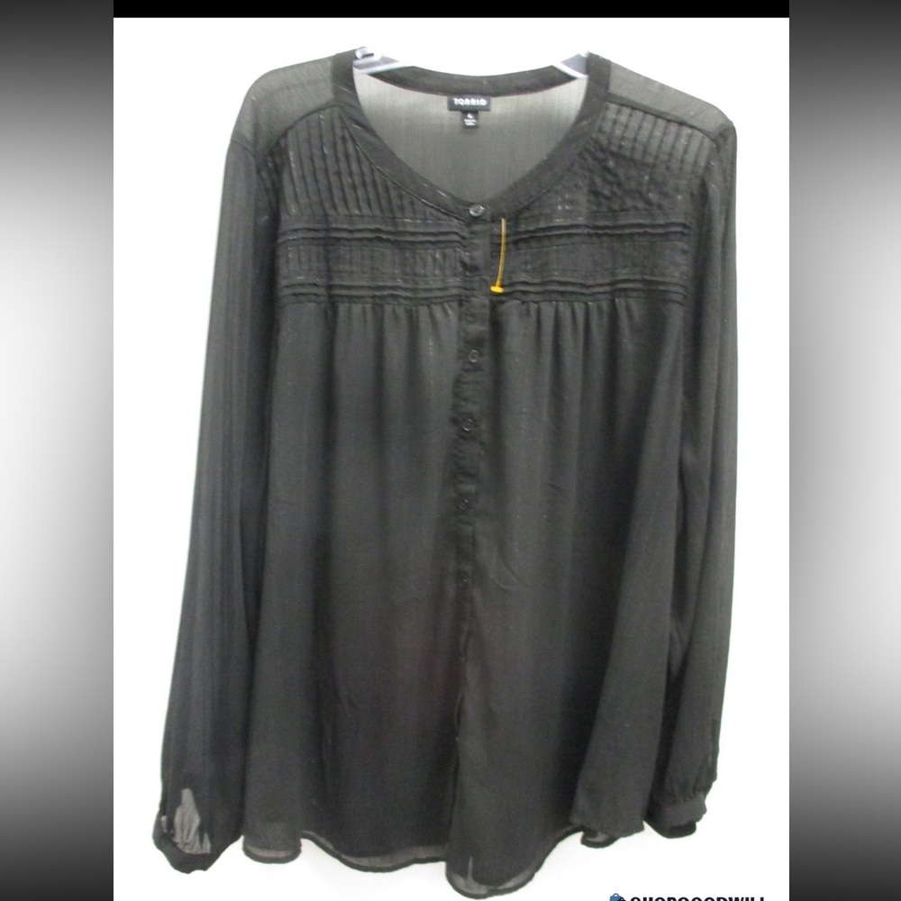Torrid Black Long Sleeve Textured Sheer Blouse w/Buttons.  Size 4